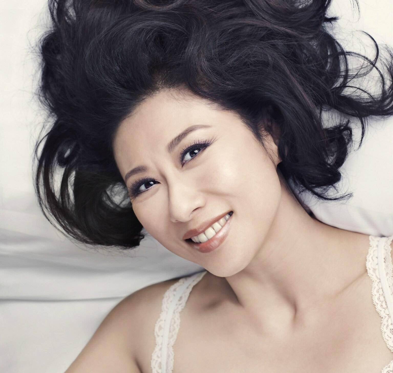 原创相貌一般样子显老的林子祥为何二婚能娶到小他13岁的叶倩文