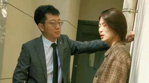 有钱人朱一旦真实身份曝光:坐拥11家公司,从不缺钱_张策_生活_视频