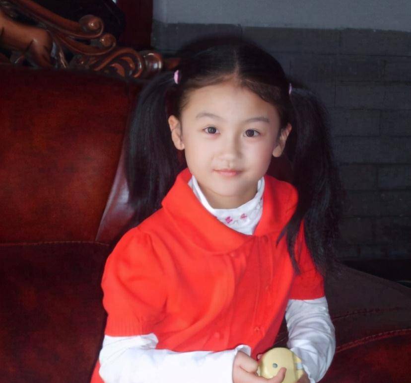 陆子艺_张子枫_因为