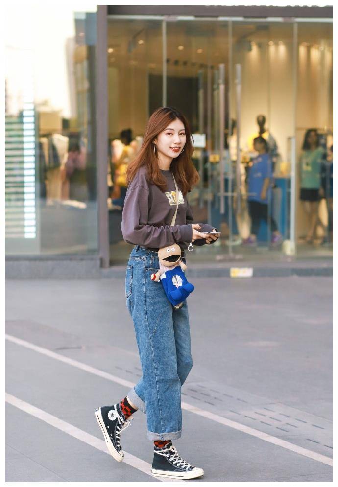 原创美女街拍小姐姐文雅俏皮穿搭美丽时尚性感大方