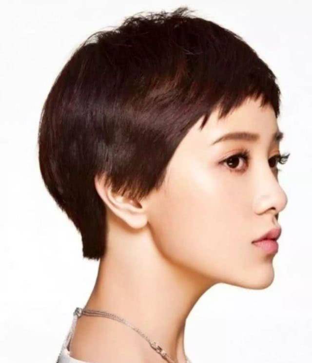 杨佑宁前女友郭采洁新造型变man,撞脸范晓萱,"顾里"加强版_时代_网友