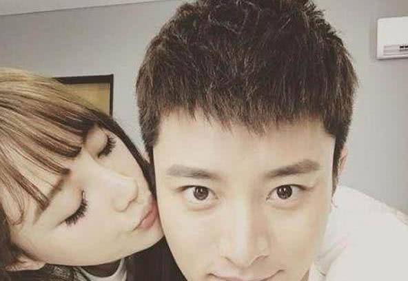 贾乃亮被曝光新恋情女方是圈外白富美给他提供了很多资源