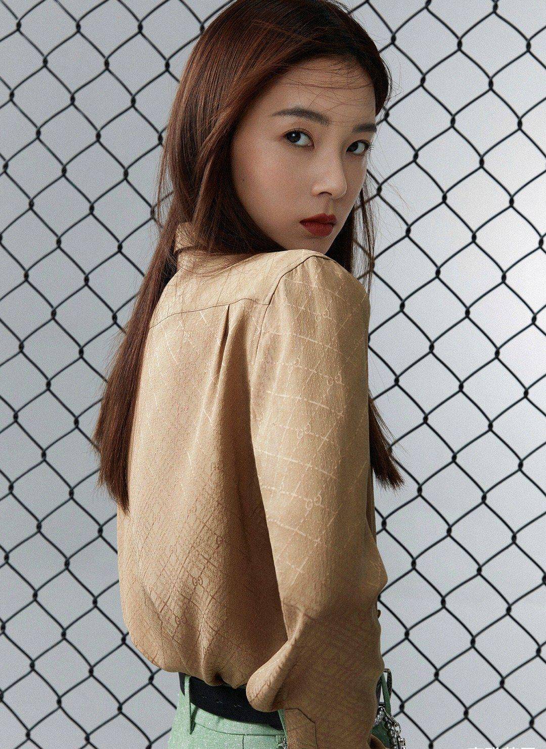 原创陈瑶的夏日穿搭很高级清新的穿着搭配给人一种很高级的美感