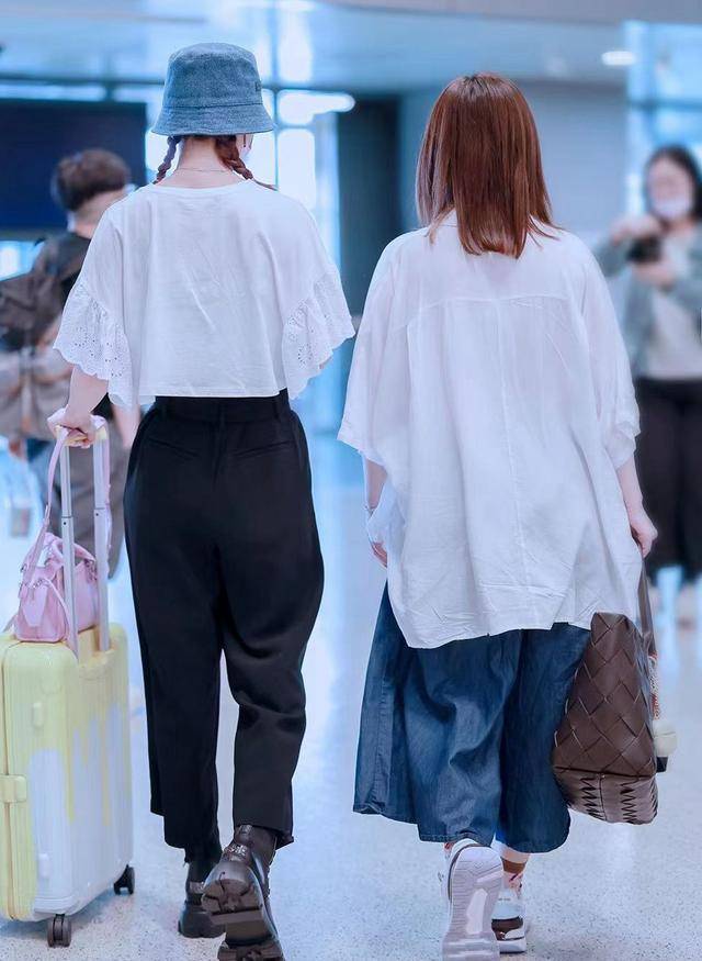 twins机场合体引来热心网友关注是为了接下来做准备吗