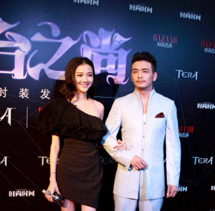 因5个女人一炮而红,如今爱情事业双丰收_杨烁_电视_戴娆