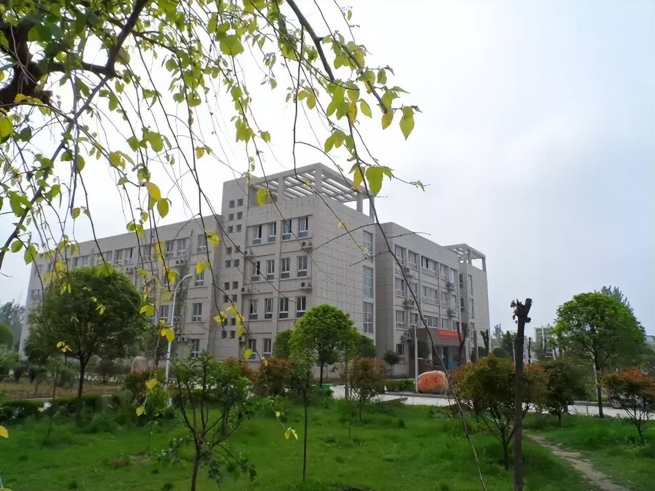 上蔡中学高中部2022年秋季招生简章