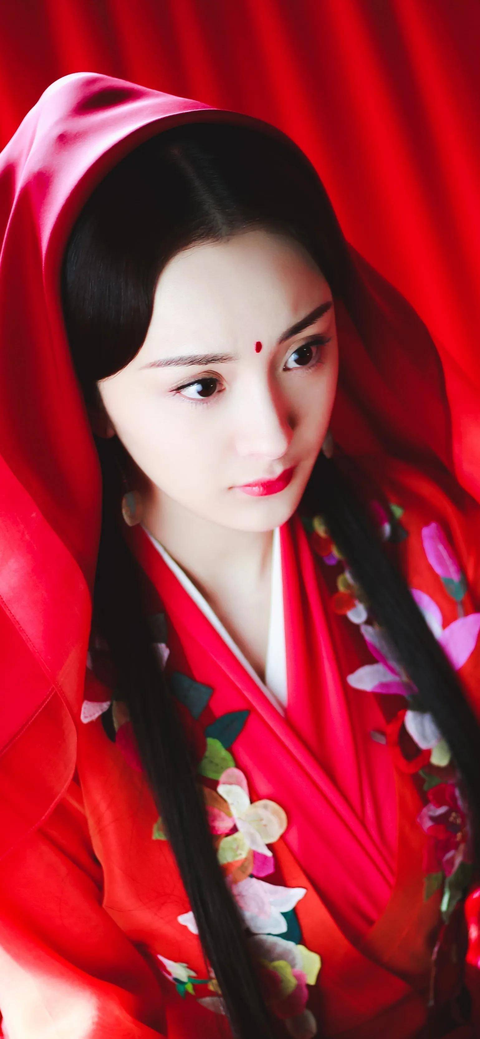 原创女明星的红衣造型谁最美我觉得是赵丽颖
