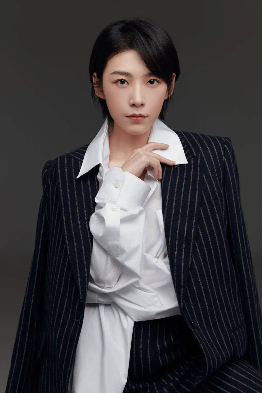 原创多面体演员吕晓霖从法医警花到淘金女海王的底气
