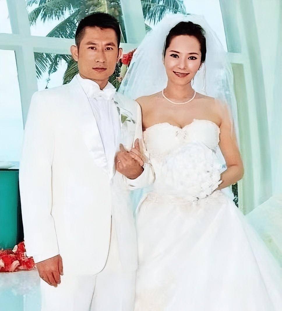 "郭羡妮:受尽情伤后下嫁农村小伙,现在怎么样了_温兆伦_古天乐_小时候