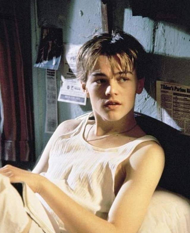 小李子在《泰坦尼克号》中罕见的5张照片,简直绝了_露丝_杰克_詹姆斯