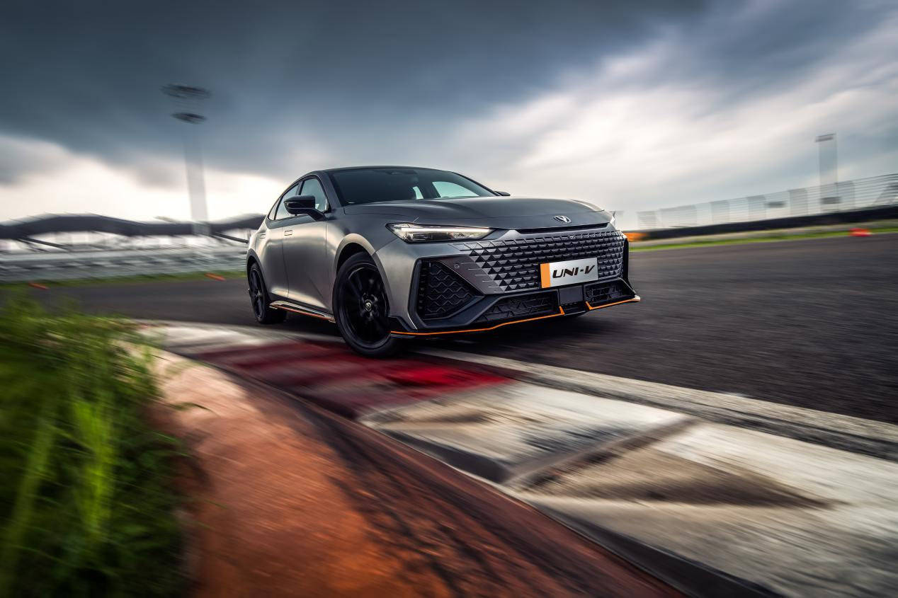 长安univ20t版上市售价1299万idd全球首秀