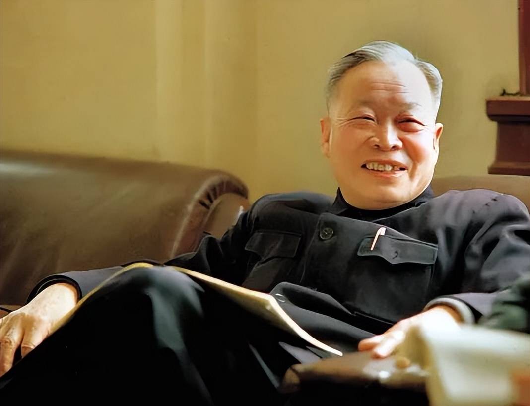 第一位是两弹元勋钱三强.