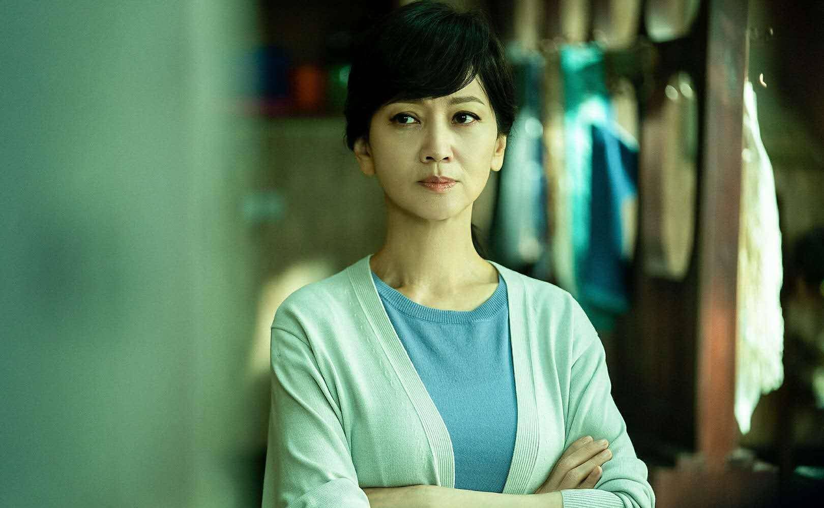 原创冻龄女神赵雅芝离开了修图变老太婆那是没见过她18岁照片