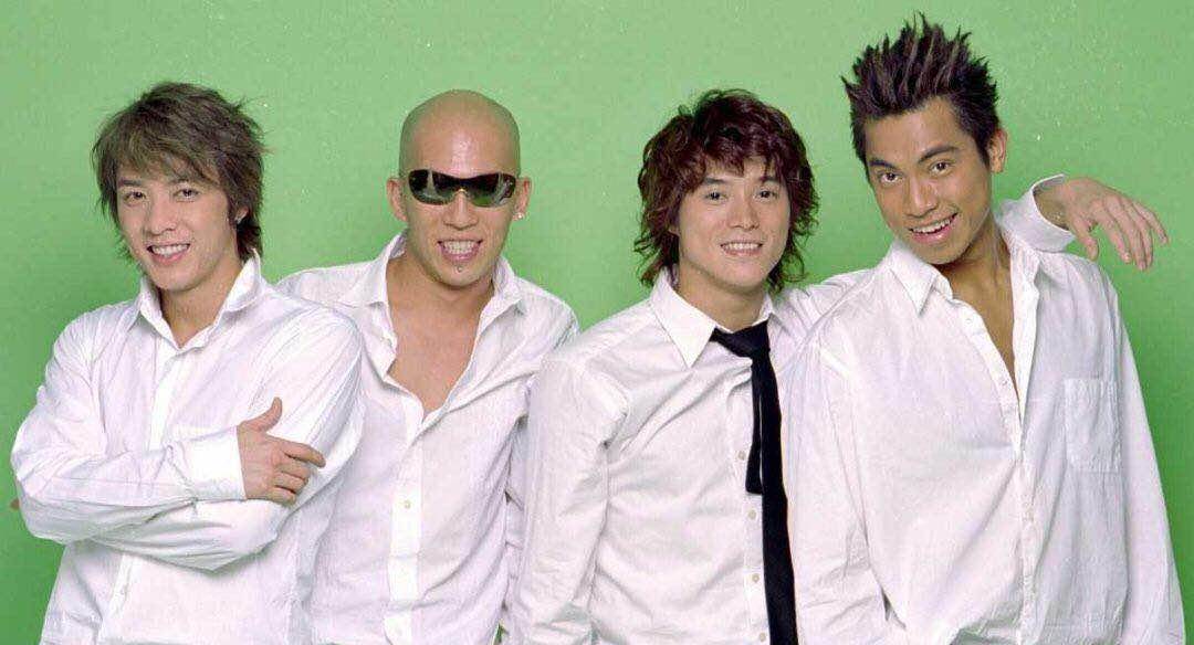 原创他是香港男歌手曾和港姐朱慧敏恋爱7年今41岁落魄成服务员