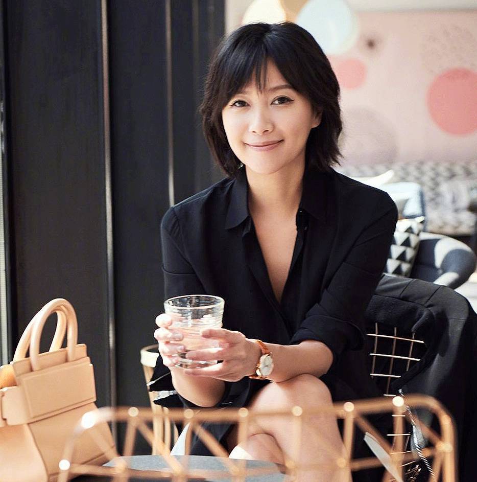 46岁徐静蕾与黄立行,他们没有吵过一次架,那他们为什么不结婚_生活