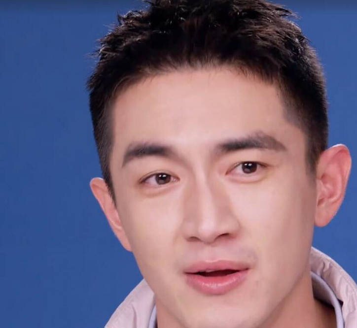 表面上是端正男神其实鼻子歪斜这5位男星经不起细看