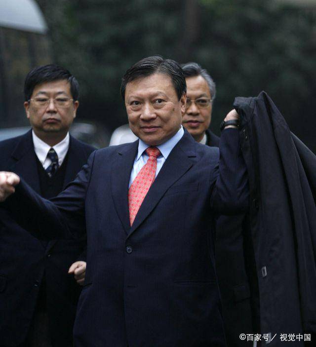 香港第一豪门太子爷：10亿赎回自由身，李泽钜打破原配魔咒