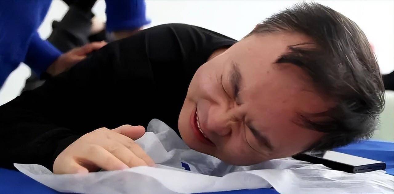 洁白!渐冻症早期的8个征兆"熙熙攘攘"-第2张图片-追风博客