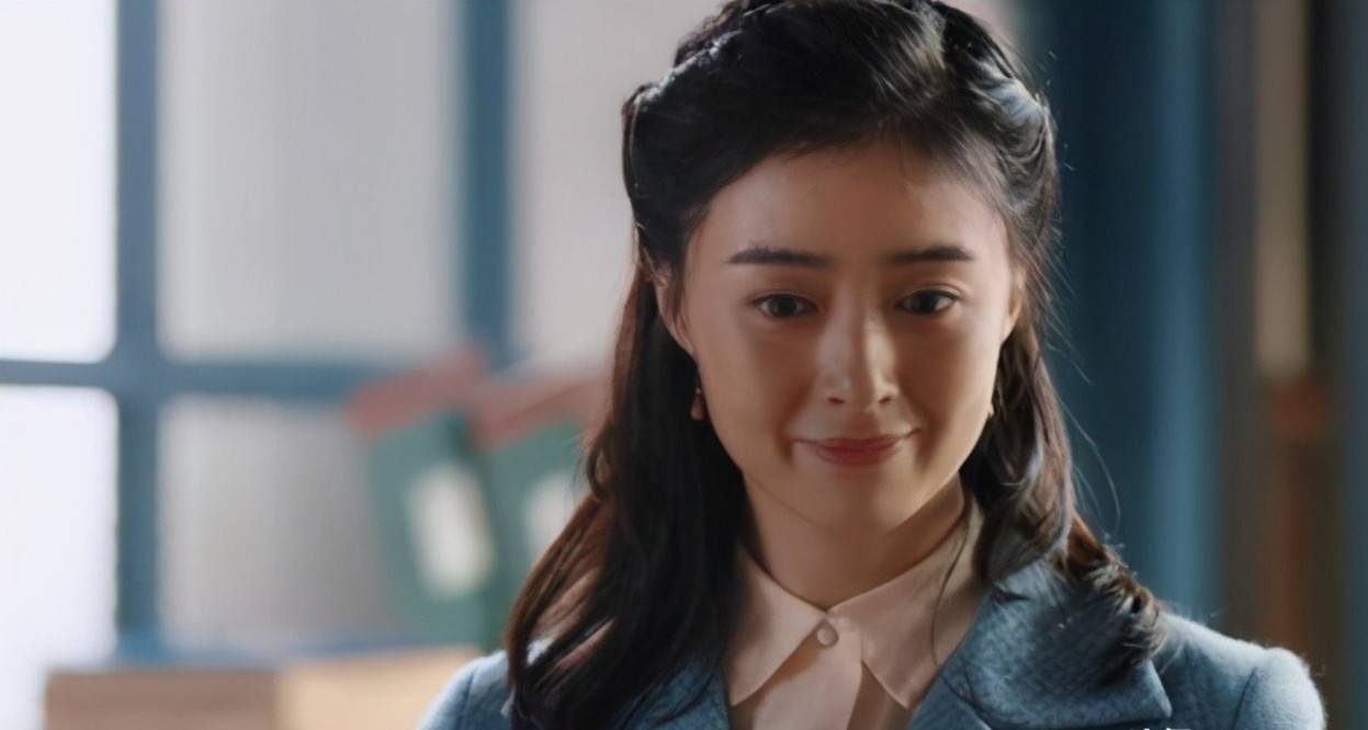 同样演顾曼桢,将吴倩莲,林心如和蒋欣放在一起,差距就出来了_演艺事业