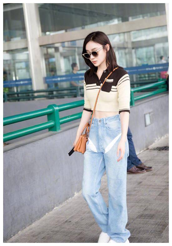 原创袁姗姗用实力捍卫腰精称号穿露脐上衣大秀小蛮腰马甲线无敌啦