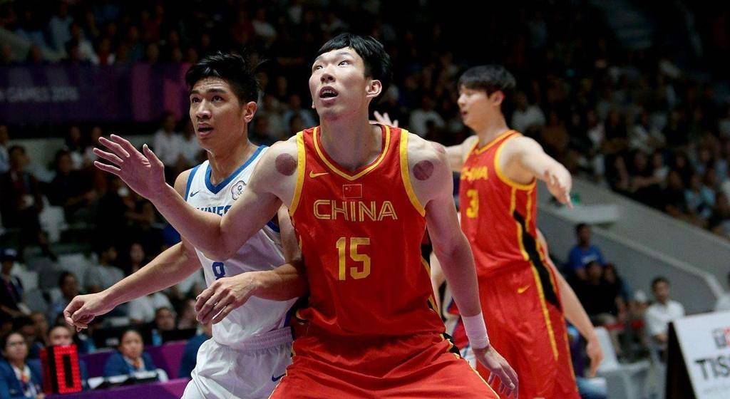 身体素质碾压现役球员,也曾在国外打球_马健_篮球_成为了