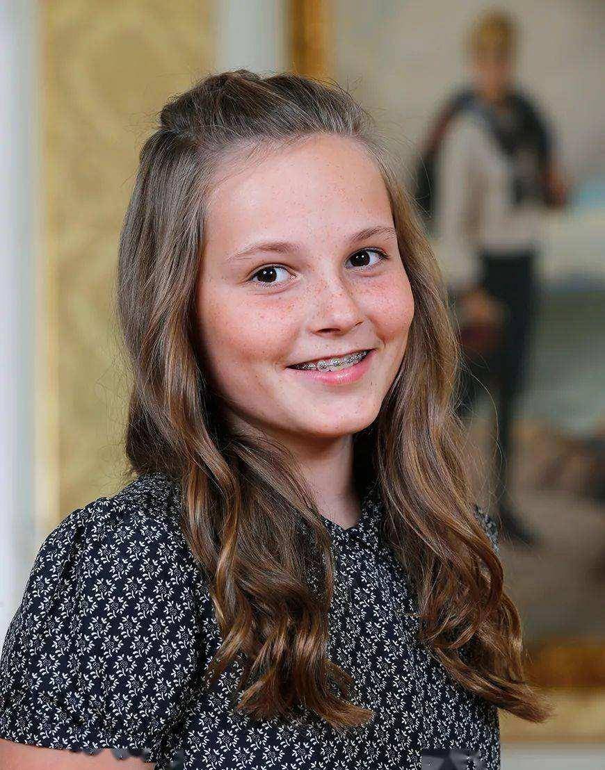 梅特·玛丽特:15岁进夜店做女郎,27岁带前男友孩子嫁给挪威王子_生活