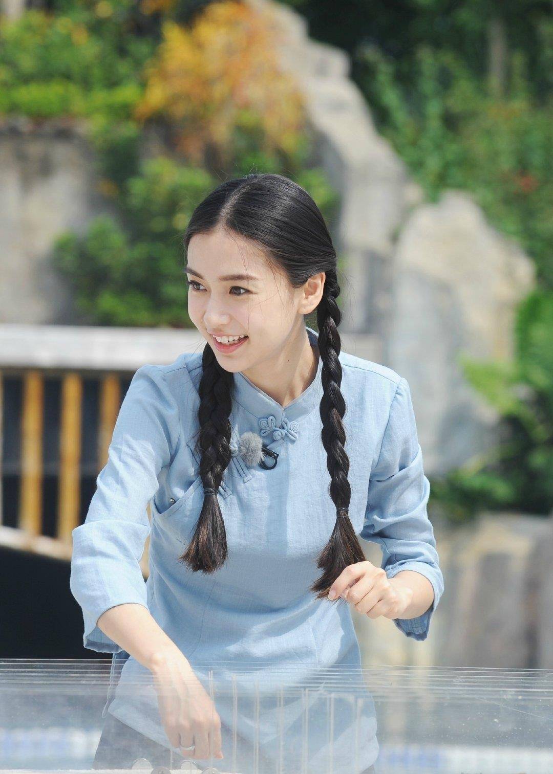 原创杨颖太美了大片新造型挑战两米蝎子辫既时尚又霸气
