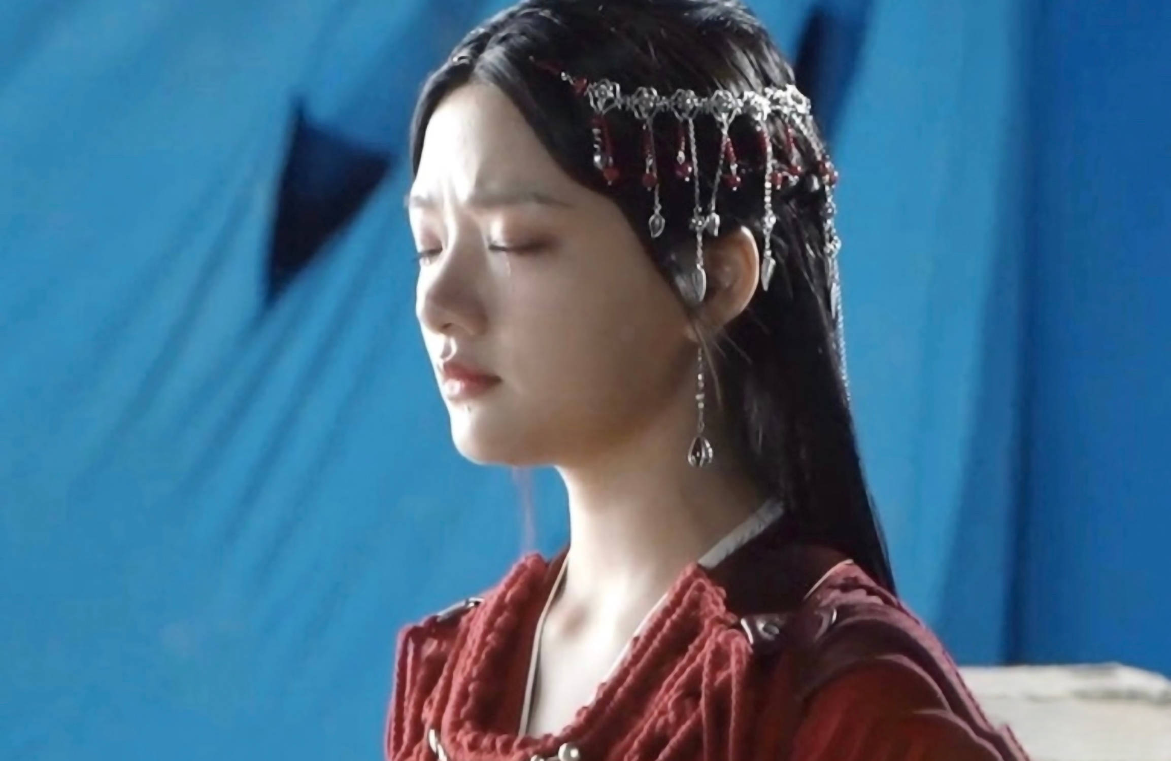 《玉骨遥》任敏造型显木讷,女配反而又仙又美