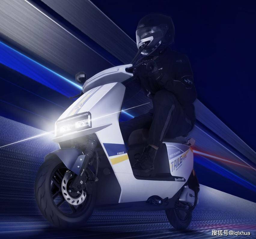 这2款大品牌高速电摩最高时速70码最大续航200公里能跑长途