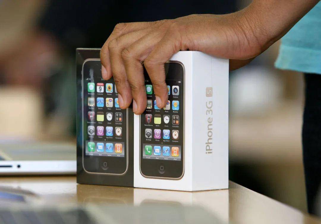 iPhone开售15周年,网友:太快了~_苹果_手机_Pro iPhone开售15周年,网友:太快了~_苹果_手机_Pro