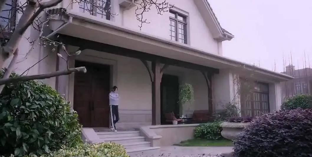 原创逢场作戏陈晓陈妍希为他弃4亿豪宅他手撕赵丽颖cp报答