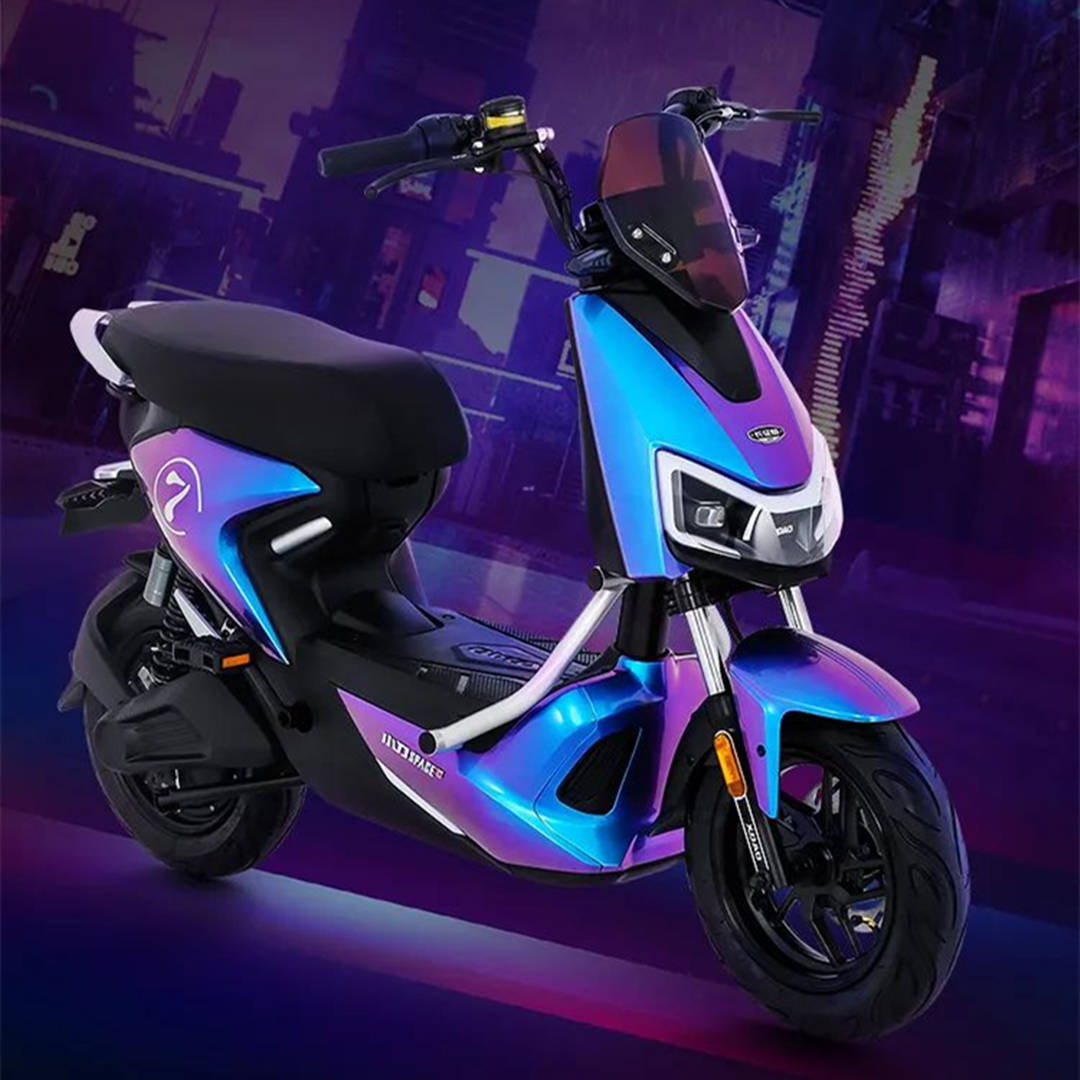 小刀发布战神长征动力版搭载七彩氛围大灯科技感足主打体验