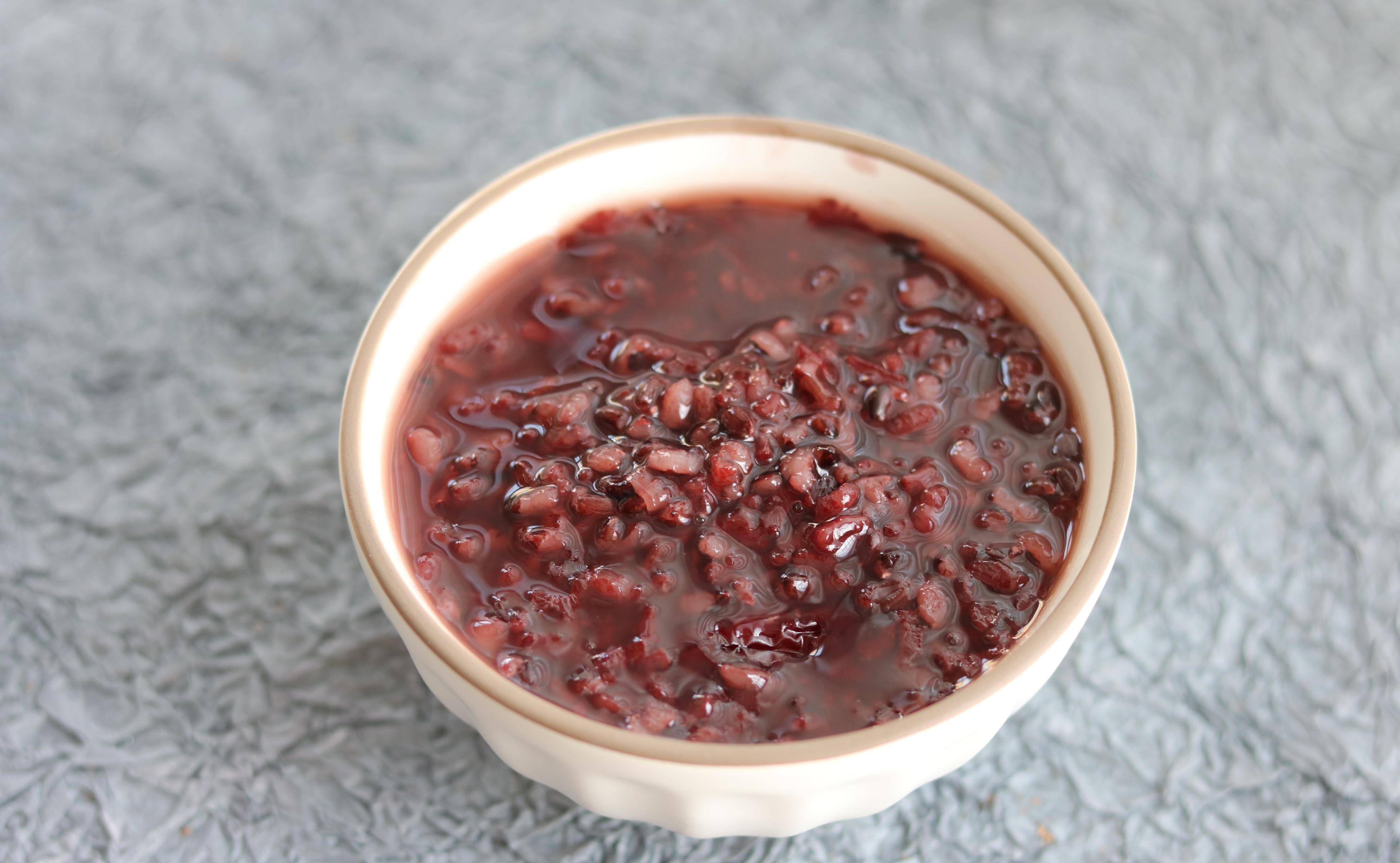 天热多给家人喝这粥,软糯美味,补血养颜,做法比八宝粥还简单