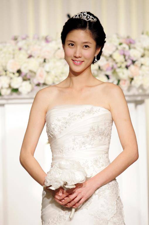 国民媳妇李秀景,胖妞大翻身走红成明星,今39岁单身未