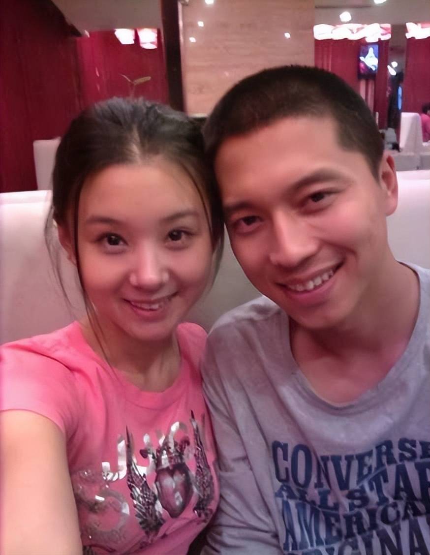 结婚多年,因为演员职业的特殊性,  聚少散散,但这丝毫不影响他们的