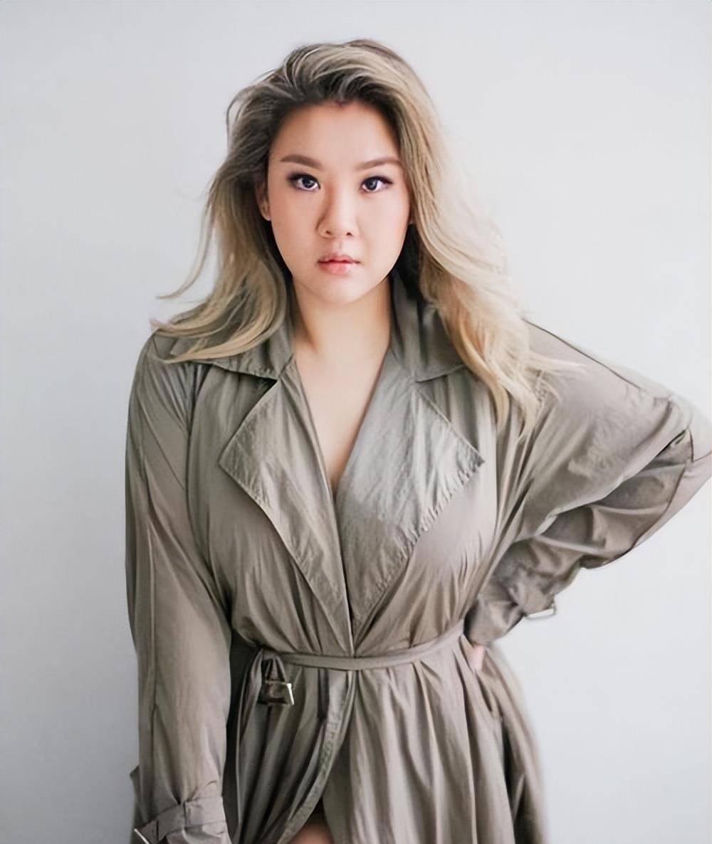 原创郑欣宜180斤丰满却不肥为何胖了的她反而更好看更有气质