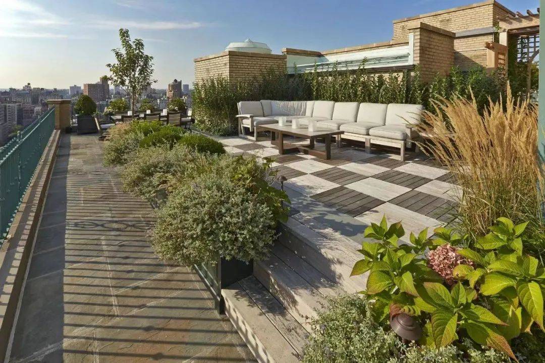 造一处屋顶花园俯瞰城市美景