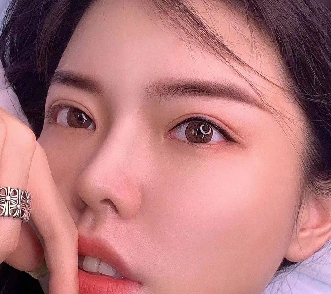 栖桐国际让你的绿豆眼炯炯有神