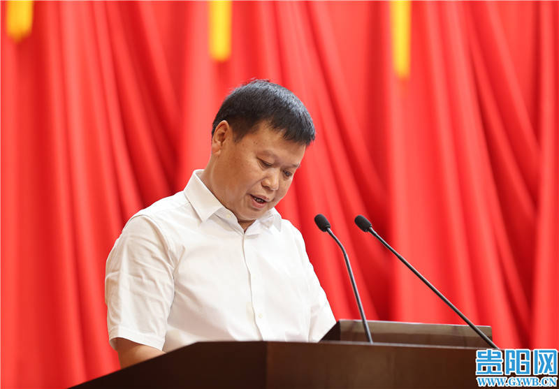 贵阳高新区管委会主任张建军:全区聚集各类人才 6.