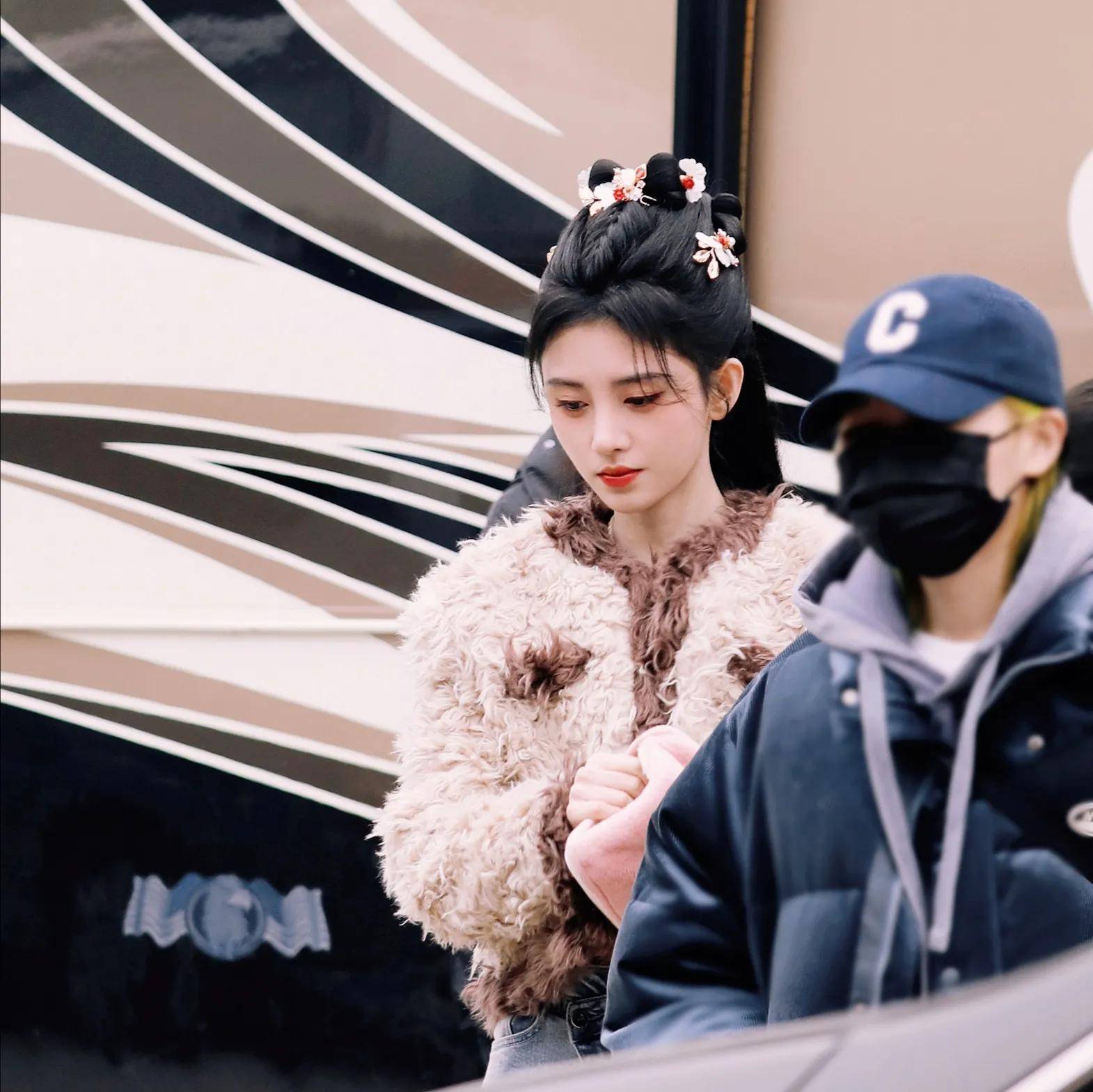 原创鞠婧祎仙剑四路透照爆出长裙飘飘也太美了是你心中的灵儿吗