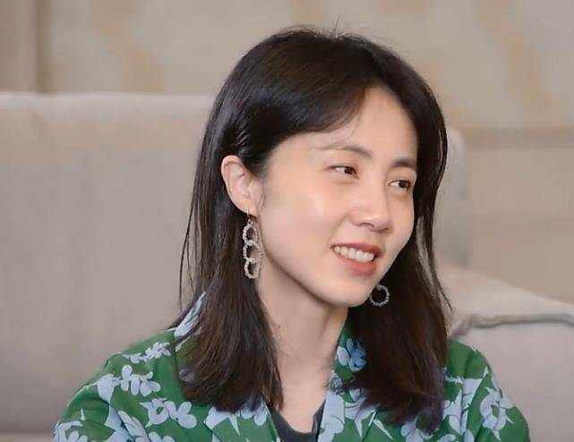 胡歌荧幕初吻给了黄磊的妻子孙莉,曝另外两位的名字,都是男神_袁弘