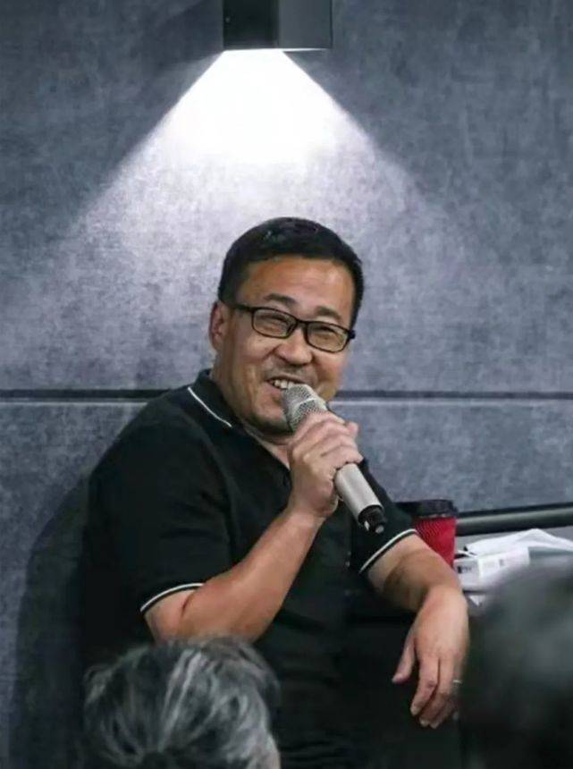 王宏伟 传媒专业客座教授毕业于北京电影学院文学系.