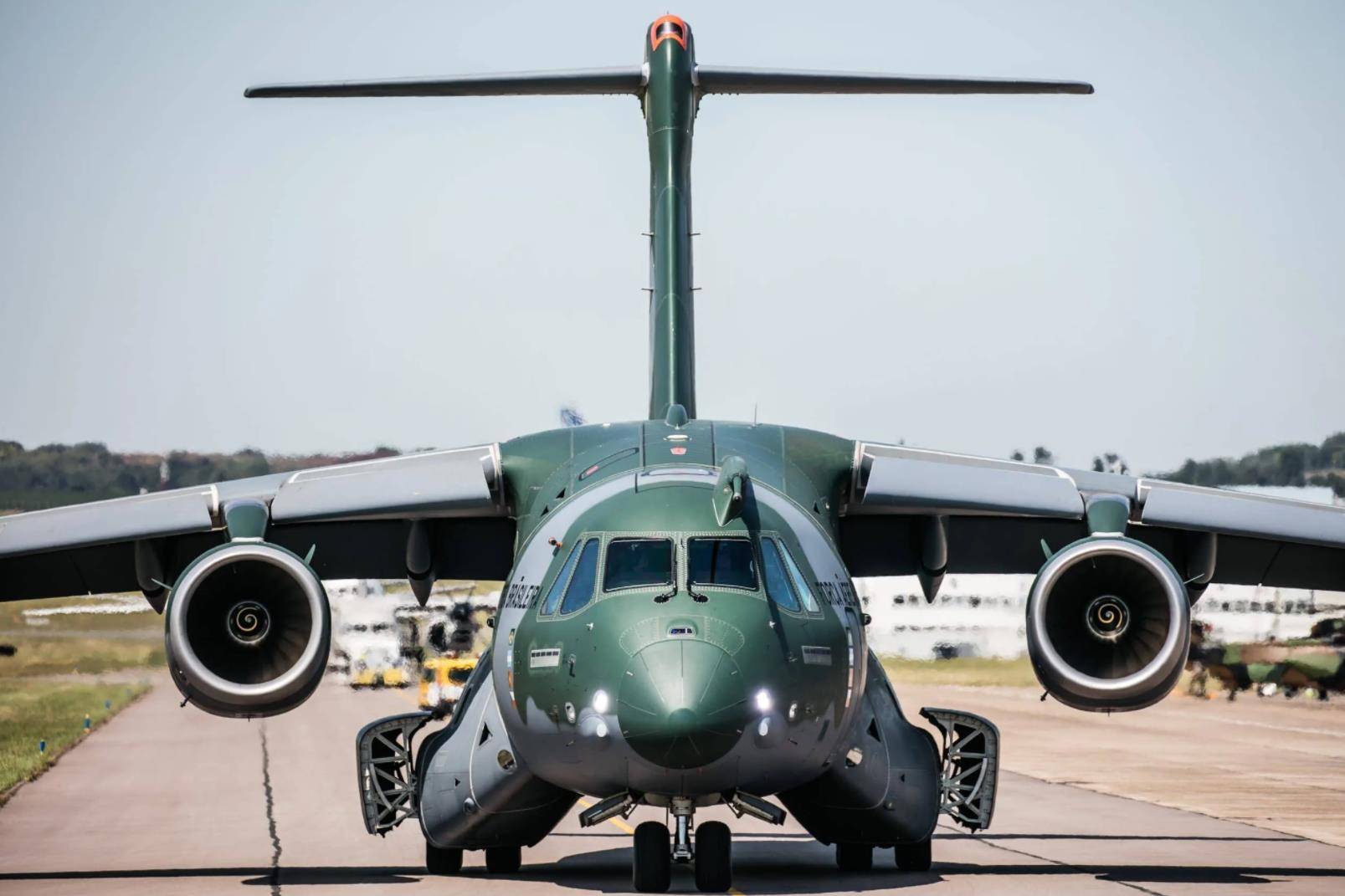 运输机,而匈牙利则于2020年11月宣布采购2架c-390的加油机版本--kc