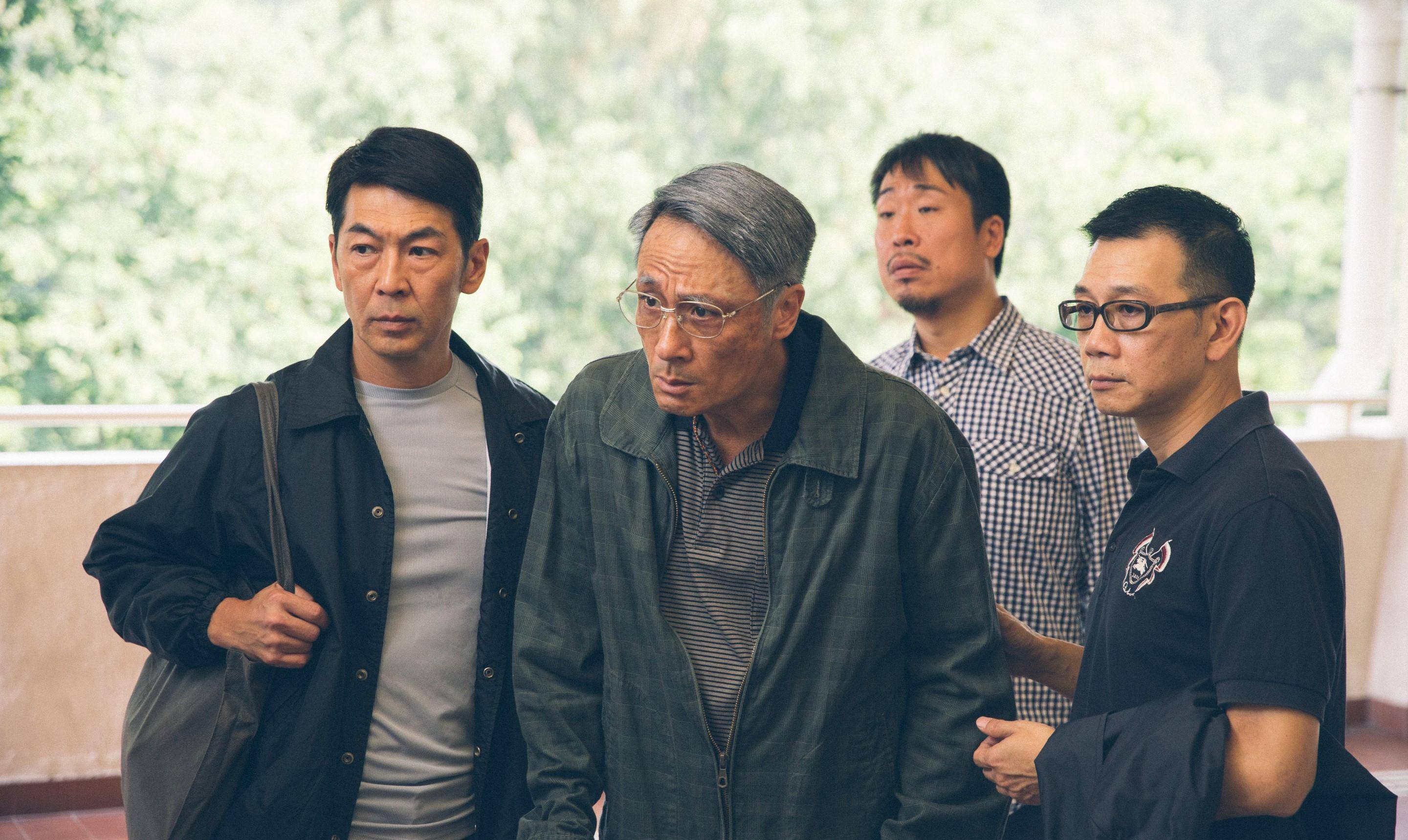 七人乐队之校长吴镇宇化老妆演活校长角色