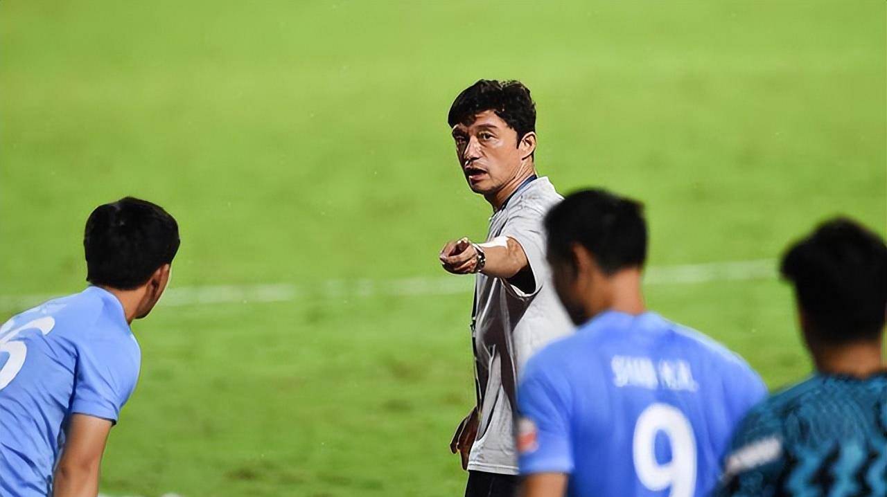 程进完美诠释进攻第四人,而谢晖的"压着打"遭遇能