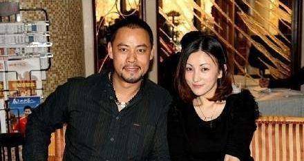 中的他成为著名表情包,身高一米九妻子却身形娇小_晋松_李汶桐_角色