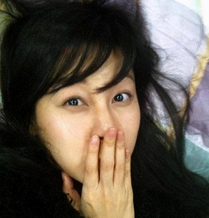 原创金荷娜40岁高龄产下女儿结婚4年现状曝光素颜自拍照很真实