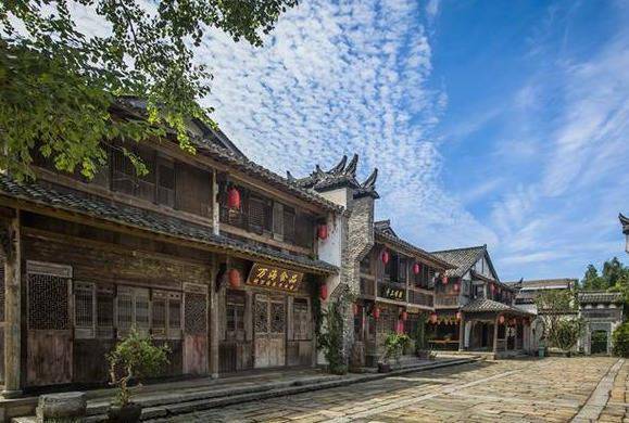 铜陵自然村落,美丽乡村建设成梦里水乡,都是古建筑历史却不远_犁桥村