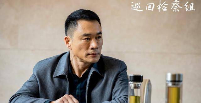巡回检察组:甩棍身份锁定,郑锐苦不堪言,剧中2细节早就暗示了_熊绍峰