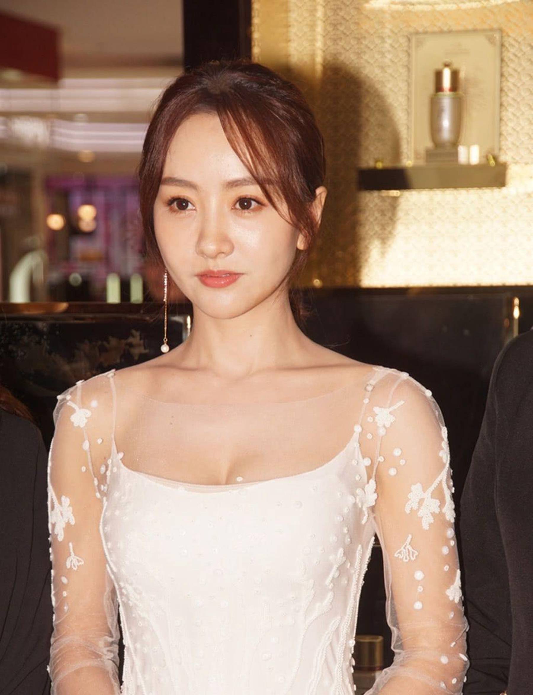 出道25年片约不断_杨蓉_小角色_因为